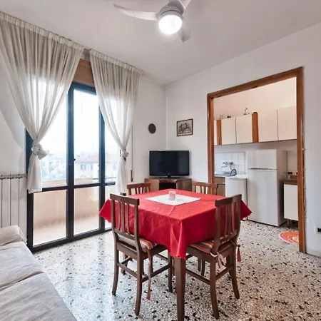 Easy Old Apartment Marghera